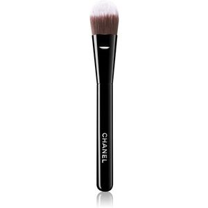 Chanel Les Pinceaux Foundation Brush N°100 ecset a folyékony make-up-ra 1 db kép