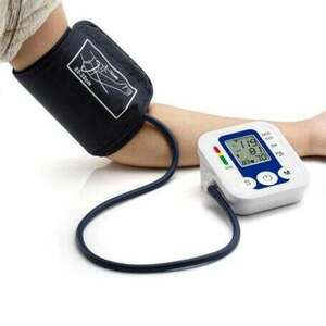 Digitális automata vérnyomásmérő WHO skálával, felkaros kép