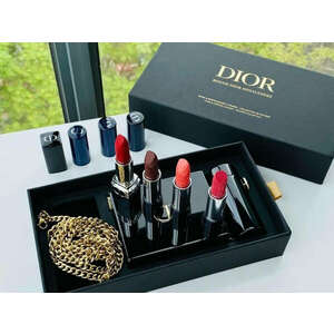 4. szett Rúzs rúzs, Dior, Rouge Dior Minaudiere, limitált kiadású kuplung és rúzs szett, táska mellékelve kép