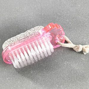 Körömkefe habkővel kép