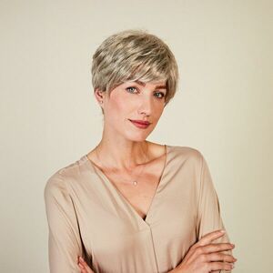 Naturell paróka Tilda kép