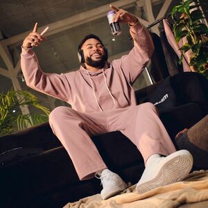 GymBeam Aura Joggers Roux kép