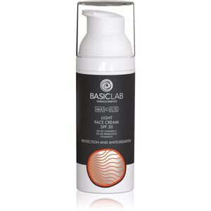 BasicLab Dermocosmetics Masculis könnyű nappali krém uraknak SPF 30 50 ml kép