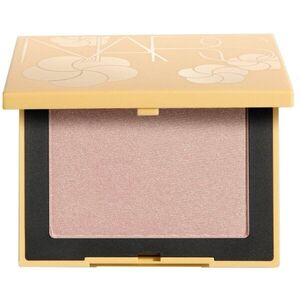 NARS Powder Blush Petal Play Collection arcpirosító árnyalat LOVES ME NOT 4.8 g kép