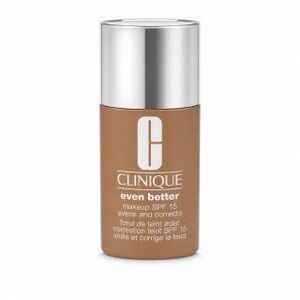 Clinique Even Better Makeup SPF15 Evens and Corrects folyékony make-up az egységes és világosabb arcbőrre 09 Sand 30 ml kép