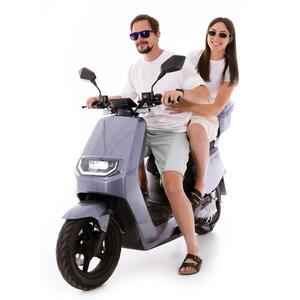 Elektromos robogó UNIZDRAV e-City 120 km-es hatótávval kép