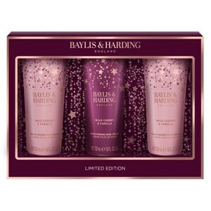 Baylis & Harding Wild Cherry & Vanilla ajándékszett kézre kép