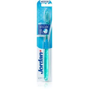 Jordan Target Teeth & Gums Medium fogkefe 1 db kép