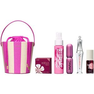 Benefit Beauty Star Cinema Your Holiday Must-haves Christmas Beauty Set ajándékszett hölgyeknek kép
